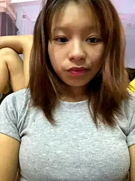 Snapshot of Mai_bb chatting on 10-03-25, 07:27 Mai bb online show from 10-03-25, 07:27