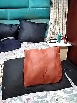 Snapshot of hemilynthomas2467 chatting on 11-25-25, 08:09 hemilynthomas2467 online show from 11-25-25, 08:09