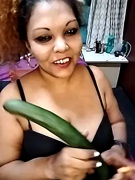 Snapshot of hemilynthomas2467 chatting on 11-30-25, 07:51 hemilynthomas2467 online show from 11-30-25, 07:51