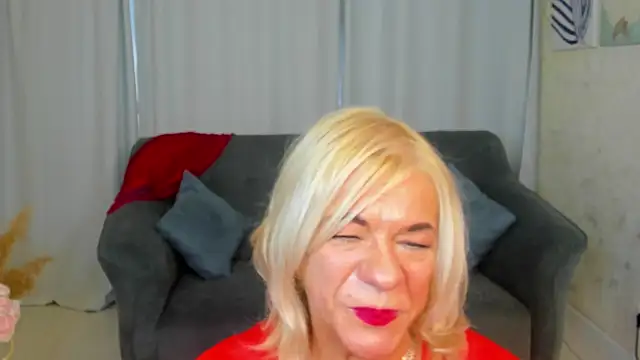 Snapshot of AnittaHarris chatting on 10-08-25, 07:39 AnittaHarris online show from 10-08-25, 07:39