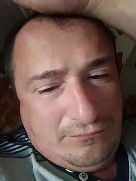 Snapshot of zurab39 chatting on 09-13-25, 04:23 zurab39 online show from 09-13-25, 04:23