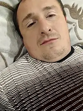 Snapshot of zurab39 chatting on 10-11-25, 04:16 zurab39 online show from 10-11-25, 04:16