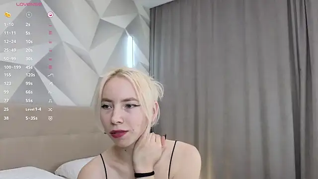 JuliannaWenger online show from 12-16-25, 04:12