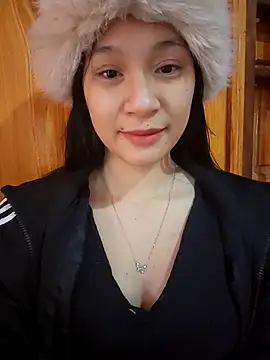 ChiecumBae online show from 11-26-25, 02:01