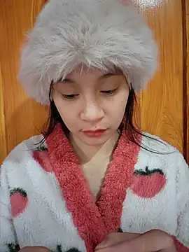 ChiecumBae online show from 11-28-25, 01:41