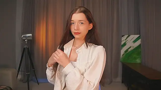 Snapshot of RoxieBolich chatting on 09-26-25, 01:37 RoxieBolich online show from 09-26-25, 01:37