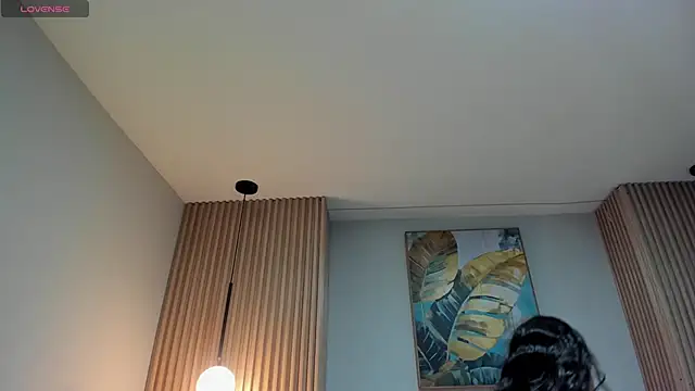 Mila Hank  online show from 06-03-26, 01:25