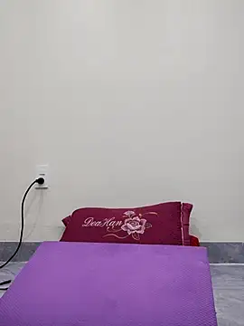 Lyly suri07 online show from 11-15-25, 04:47