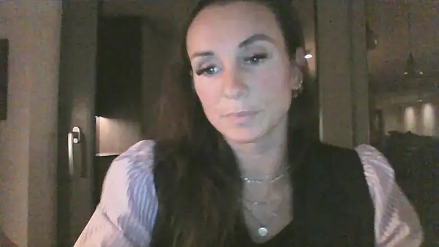 Snapshot of Justnani001 chatting on 10-06-25, 07:22 Justnani001 online show from 10-06-25, 07:22