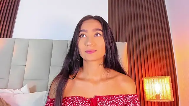 Snapshot of Nicolqueen_ chatting on 05-08-26, 11:15 Nicolqueen online show from 05-08-26, 11:15