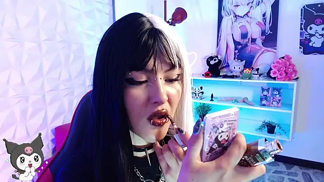 lil candy77 online show from 03-25-26, 12:11