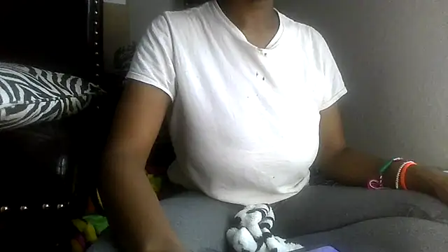 prettymaa online show from 10-23-25, 06:28