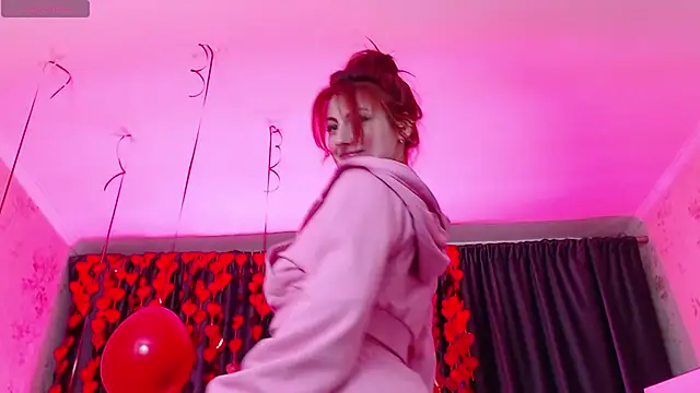 Nina Blum  online show from 02-13-26, 06:53