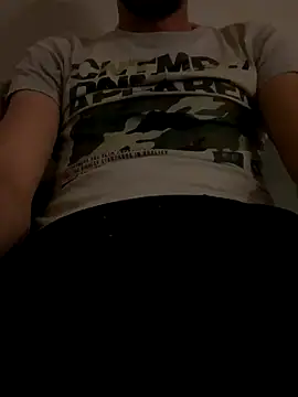 Snapshot of bmwe71 chatting on 09-11-25, 09:48 bmwe71 online show from 09-11-25, 09:48