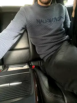 Snapshot of bmwe71 chatting on 10-10-25, 10:03 bmwe71 online show from 10-10-25, 10:03