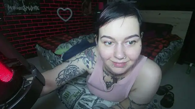 Snapshot of MessalinaOfficial chatting on 09-14-25, 12:15 MessalinaOfficial online show from 09-14-25, 12:15