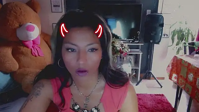 ScarletSizzling online show from 10-30-25, 01:56