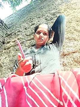 Jooli xx online show from 01-10-26, 05:31