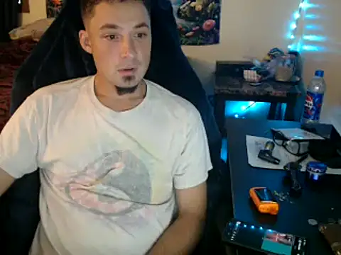 YoBlezz online show from 09-30-25, 06:13