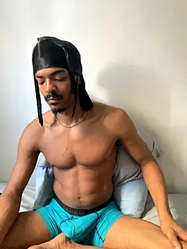 TRILLAHUNG online show from 09-19-25, 02:51