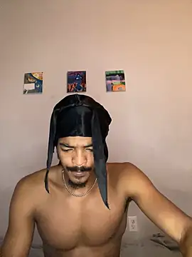 TRILLAHUNG online show from 09-26-25, 06:17