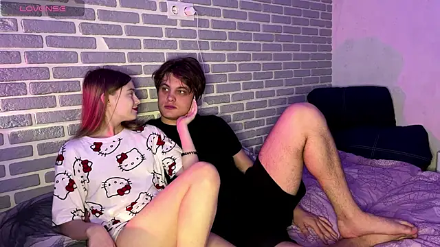 fetchingcouplee online show from 10-04-25, 02:04