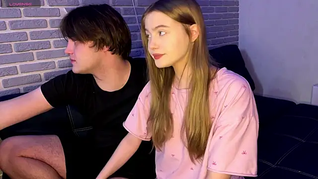 fetchingcouplee online show from 11-03-25, 02:07