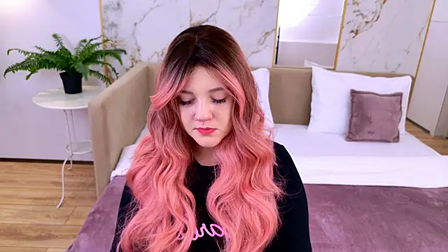 Snapshot of AlmaSound chatting on 11-22-25, 03:38 AlmaSound online show from 11-22-25, 03:38