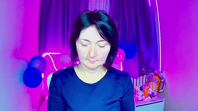 VivianGuchih online show from 09-27-25, 06:18