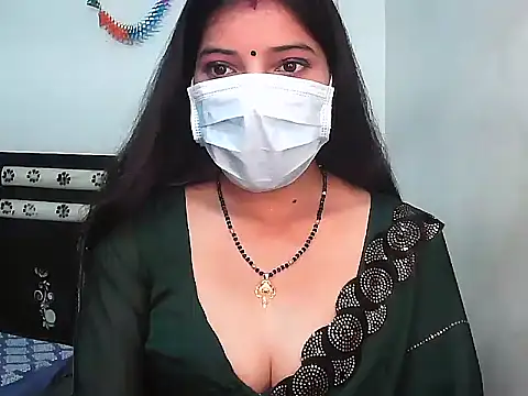 Snapshot of Lalita_thakur chatting on 10-30-25, 03:35 Lalita thakur online show from 10-30-25, 03:35