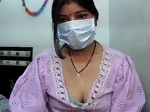 Snapshot of Lalita_thakur chatting on 11-05-25, 03:23 Lalita thakur online show from 11-05-25, 03:23