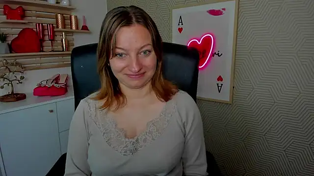 Snapshot of angelaSamt chatting on 06-17-26, 05:32 angelaSamt online show from 06-17-26, 05:32