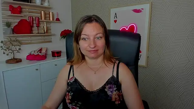 Snapshot of angelaSamt chatting on 06-23-26, 05:49 angelaSamt online show from 06-23-26, 05:49