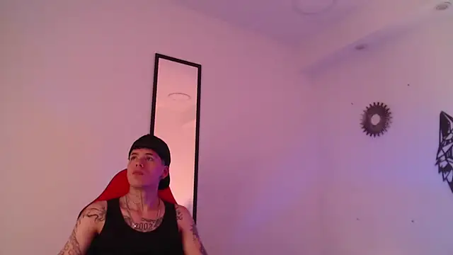 Anhonymus  online show from 09-22-25, 05:53