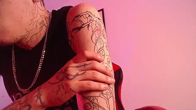 Anhonymus  online show from 09-30-25, 04:06