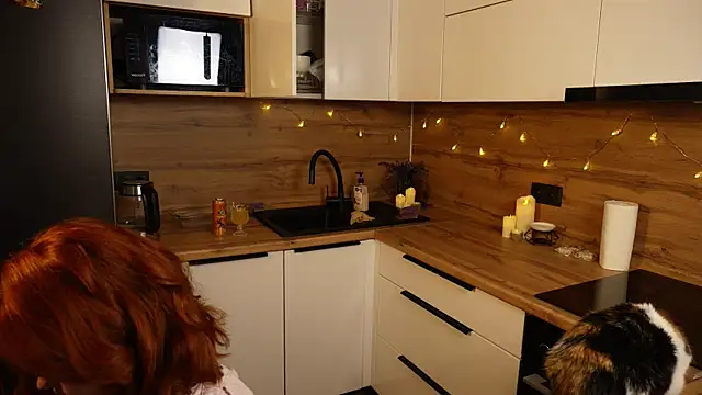 eliz gallen online show from 11-13-25, 06:51