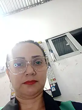 Snapshot of Amanda39 chatting on 01-14-26, 01:22 Amanda39 online show from 01-14-26, 01:22