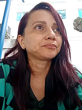 Snapshot of Amanda39 chatting on 02-07-26, 02:32 Amanda39 online show from 02-07-26, 02:32