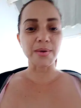 Snapshot of Amanda39 chatting on 03-22-26, 11:35 Amanda39 online show from 03-22-26, 11:35