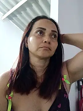 Snapshot of Amanda39 chatting on 04-02-26, 01:25 Amanda39 online show from 04-02-26, 01:25