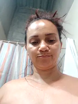 Snapshot of Amanda39 chatting on 04-09-26, 01:05 Amanda39 online show from 04-09-26, 01:05