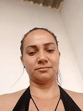 Snapshot of Amanda39 chatting on 04-12-26, 01:16 Amanda39 online show from 04-12-26, 01:16