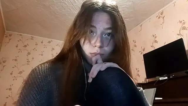 Snapshot of Sophiecuttie chatting on 09-12-25, 06:52 Sophiecuttie online show from 09-12-25, 06:52