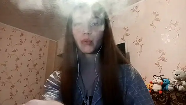 Snapshot of Sophiecuttie chatting on 09-13-25, 05:13 Sophiecuttie online show from 09-13-25, 05:13