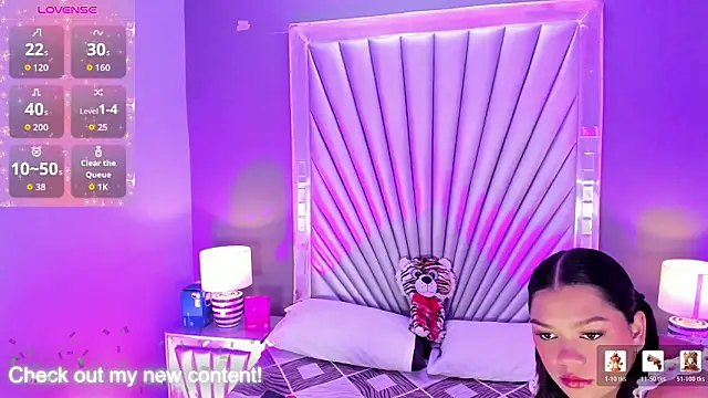 HatsaJones online show from 03-26-26, 03:56