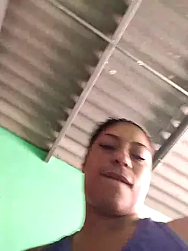 Snapshot of AnggelicaSwan21 chatting on 09-29-25, 02:33 AnggelicaSwan21 online show from 09-29-25, 02:33