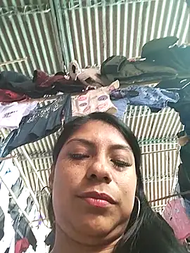 Snapshot of AnggelicaSwan21 chatting on 10-30-25, 04:30 AnggelicaSwan21 online show from 10-30-25, 04:30