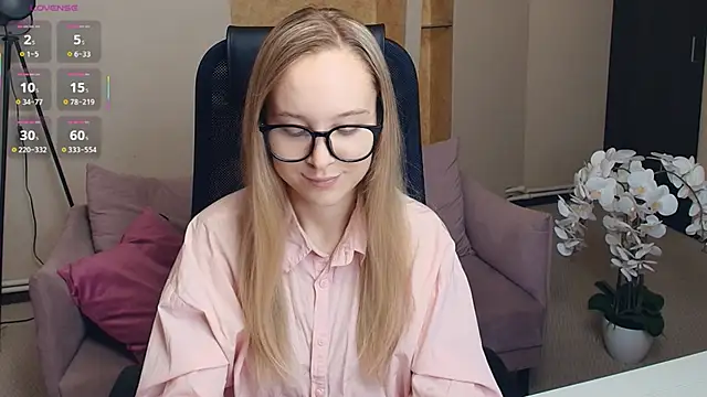 SoonMoor online show from 11-30-25, 07:18