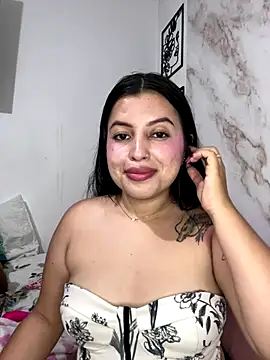 Snapshot of Emma_2903 chatting on 10-08-25, 01:47 Emma 2903 online show from 10-08-25, 01:47