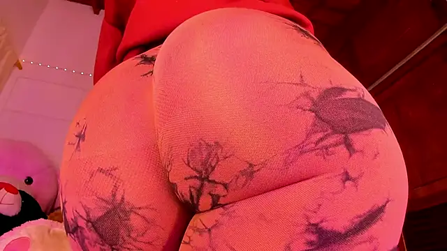 Snapshot of Gabby_Haze chatting on 05-15-26, 11:34 Gabby Haze online show from 05-15-26, 11:34